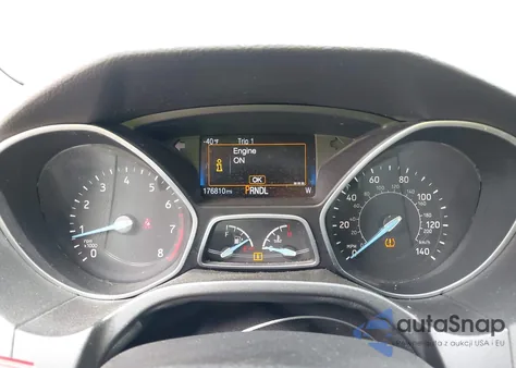 2015 Ford Focus Se z USA, uszkodzony, nr VIN 1FADP3F21FL274182